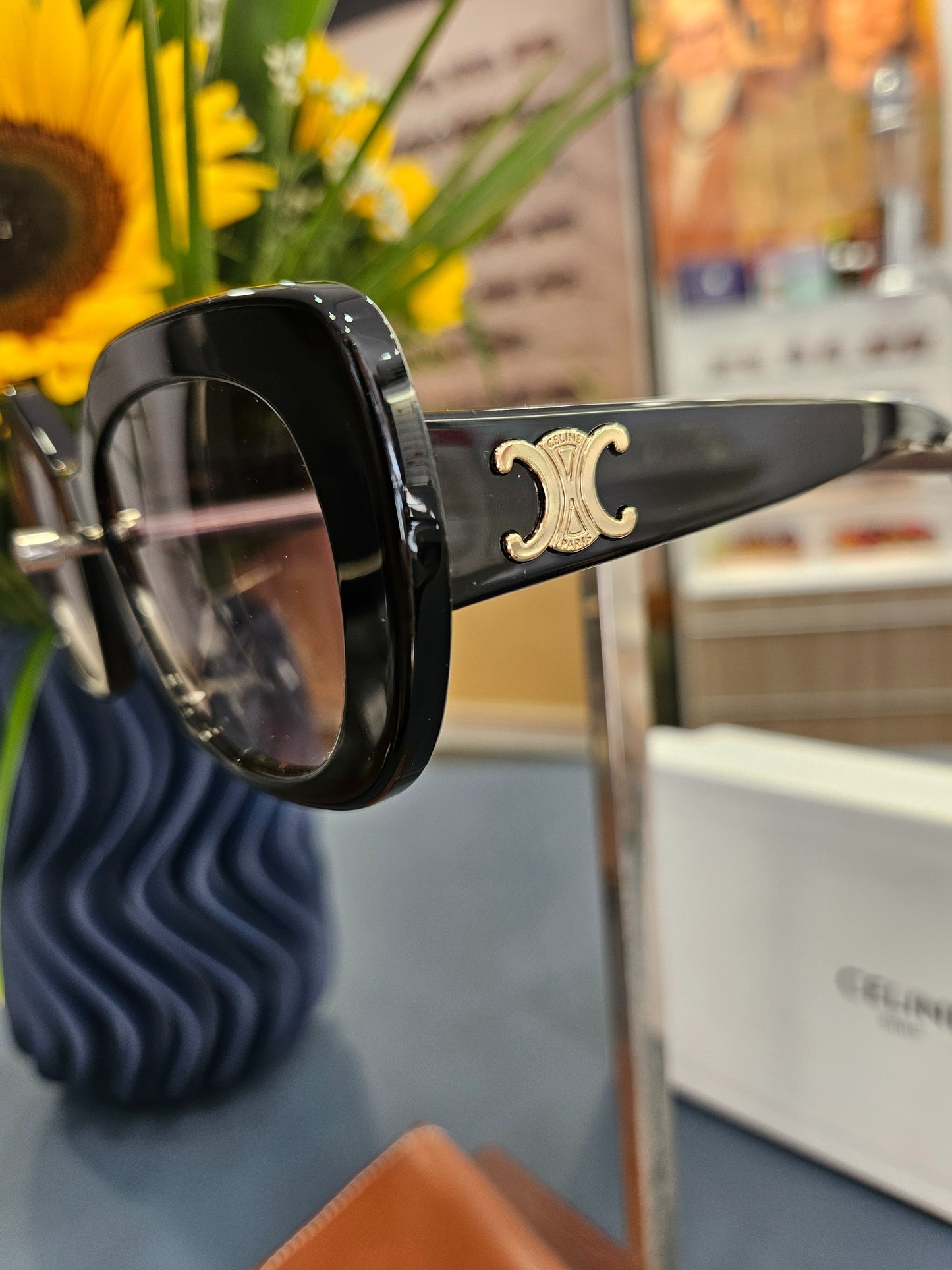 CELINE Lunettes de soleil Triomphe Butterfly CL40226U