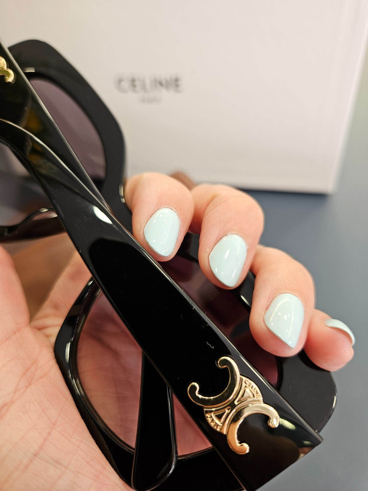 CELINE Lunettes de soleil Triomphe Butterfly CL40226U